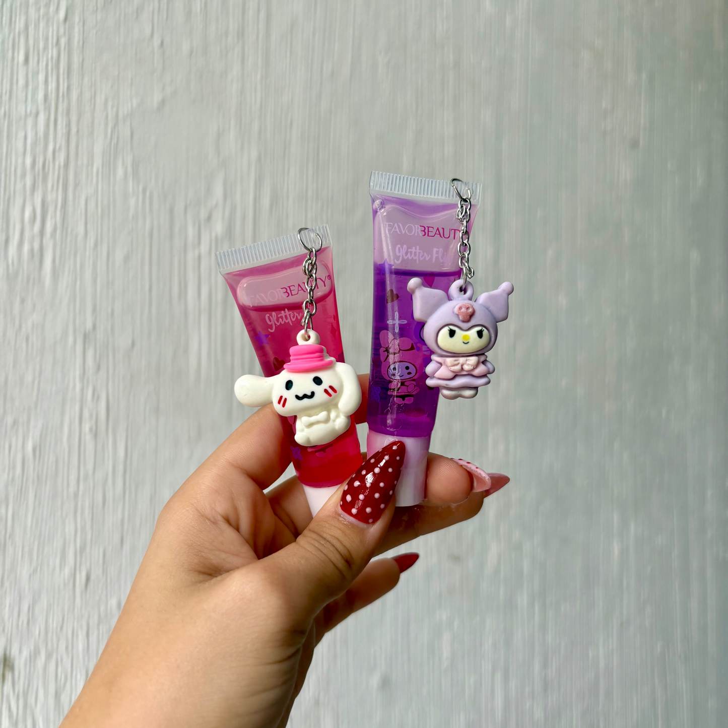 GLOSS SANRIO CON LLAVERO